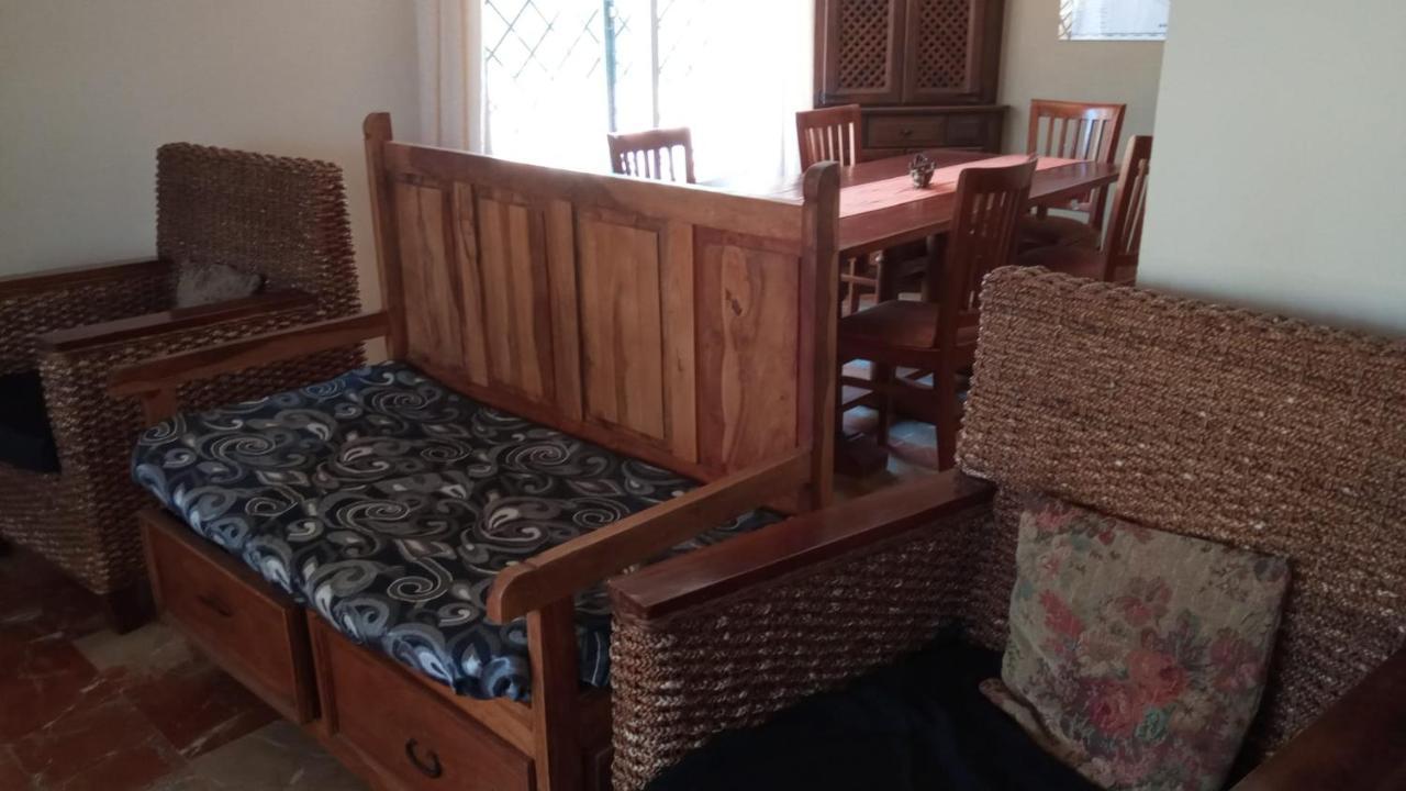 Habitaciones Jacaranda Aguadulce  Buitenkant foto